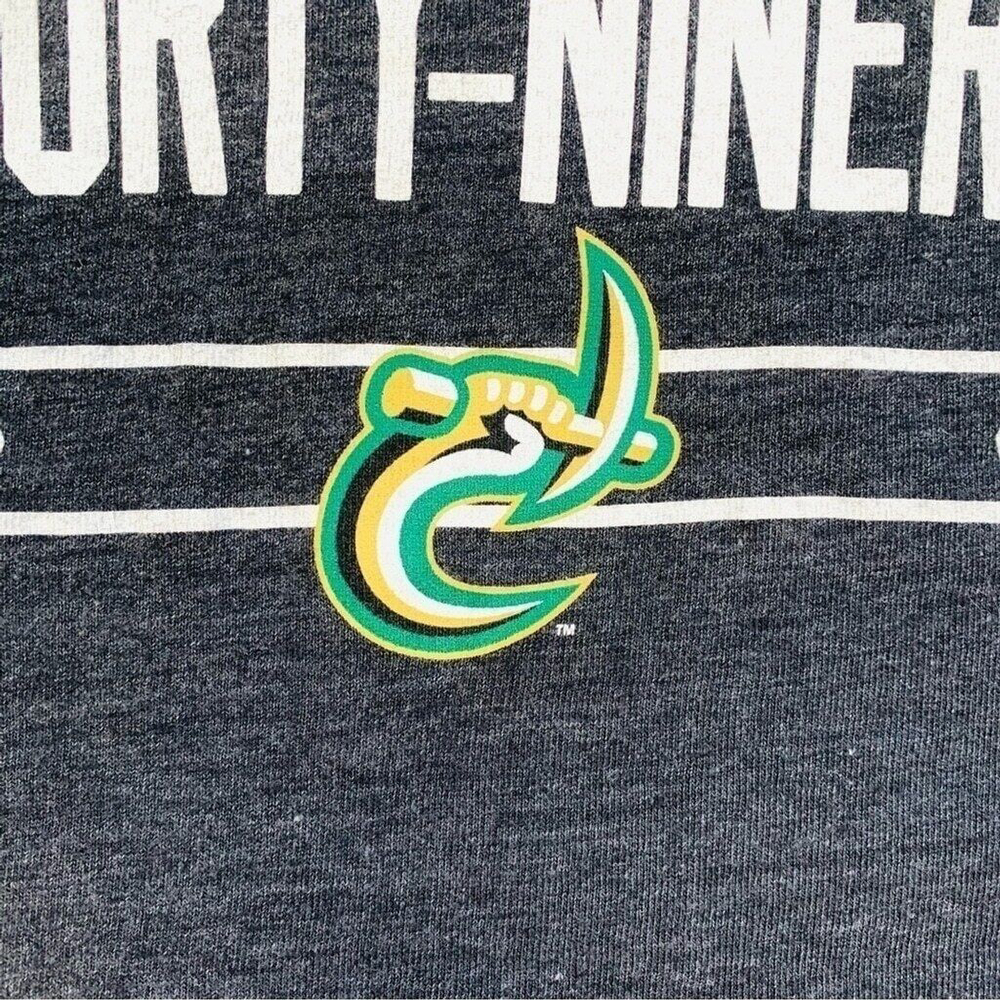 Under Armour Charlotte 49ers Forty-Niners Raglan T-Shirt Youth Small Football - Picture 4 of 9